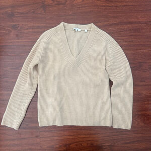 Women's Vince. Beige Cashmere V-Neck Sweater M
